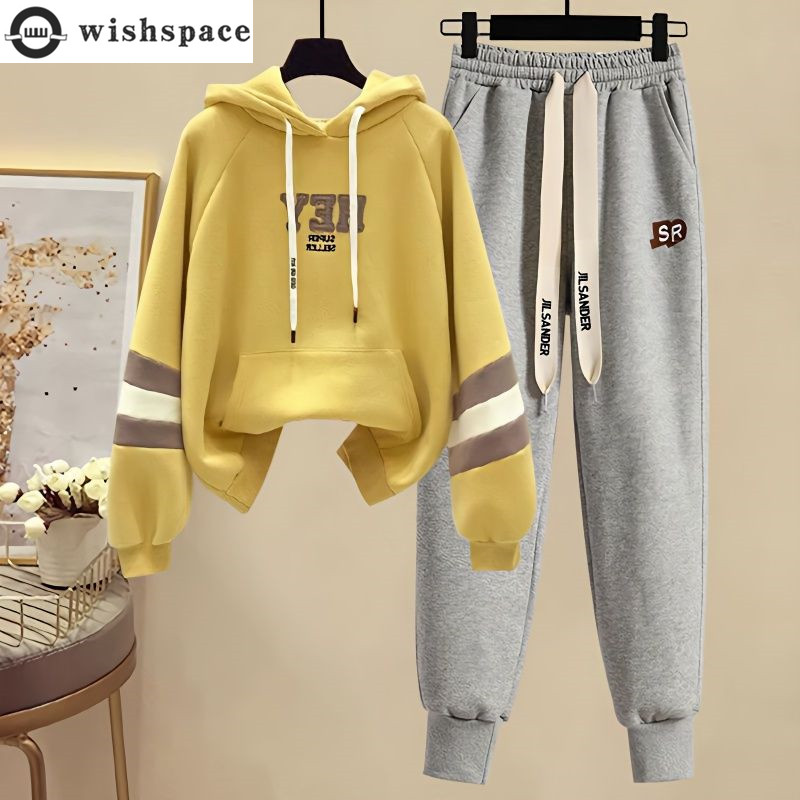 Sports Set for Women in Spring - đánh giá và giá Street Fashion Korean