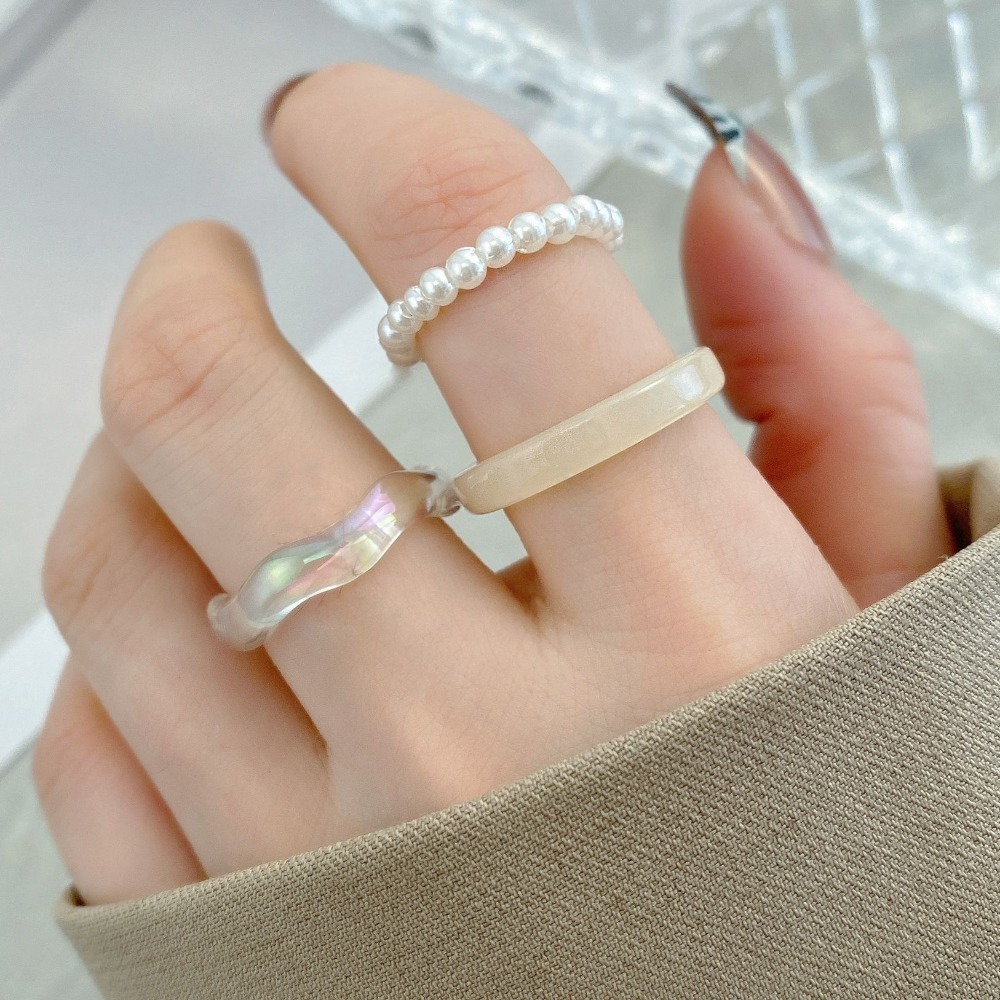 Acrylic Minimalist Accessories - đánh giá và giá Street Fashion Essentials
