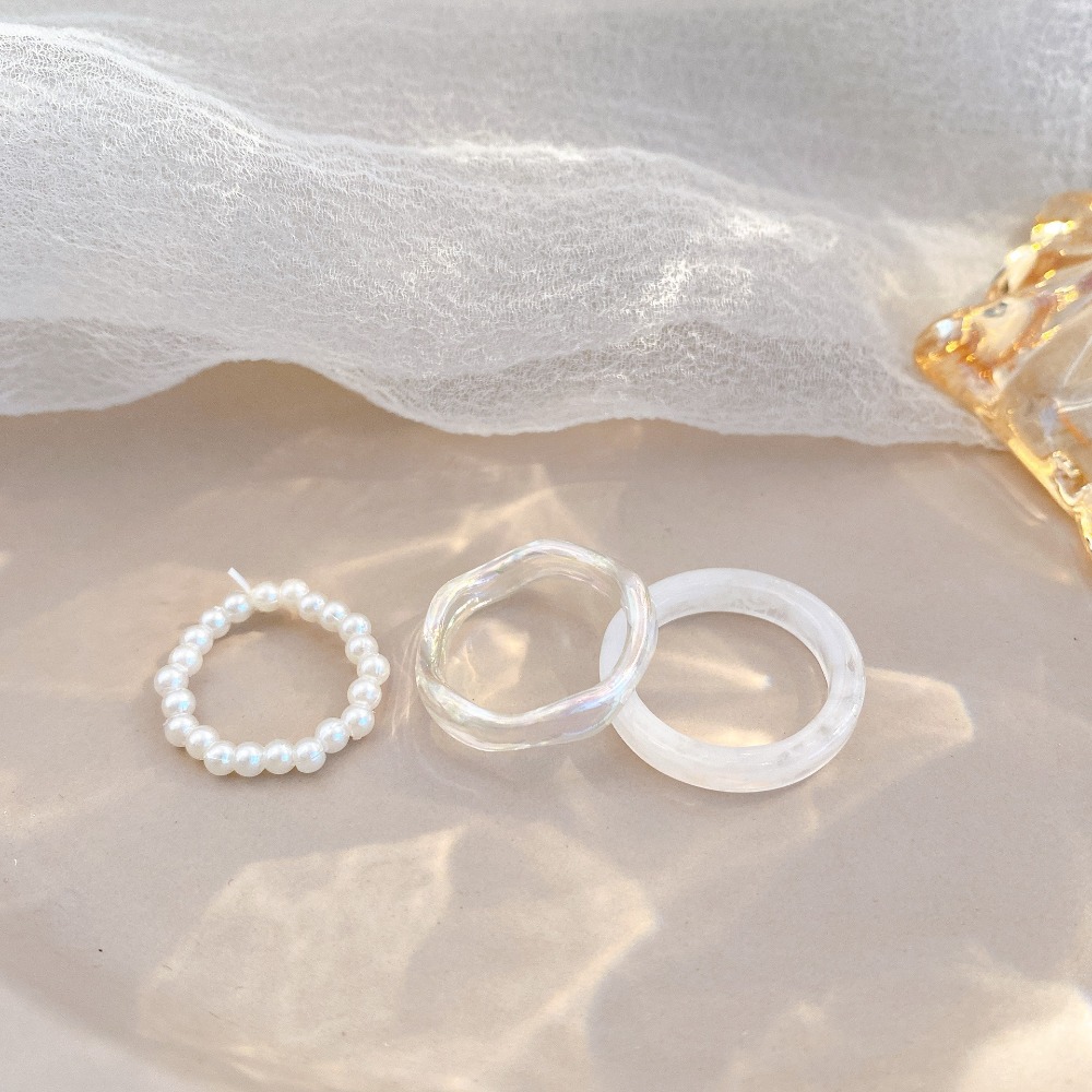 Acrylic Minimalist Accessories - đánh giá và giá Street Fashion Essentials